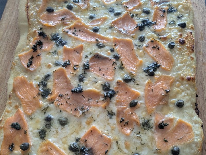 Cliquez pour zoomer ! Pizza au saumon et sauce kiri Thermomix par tarn59