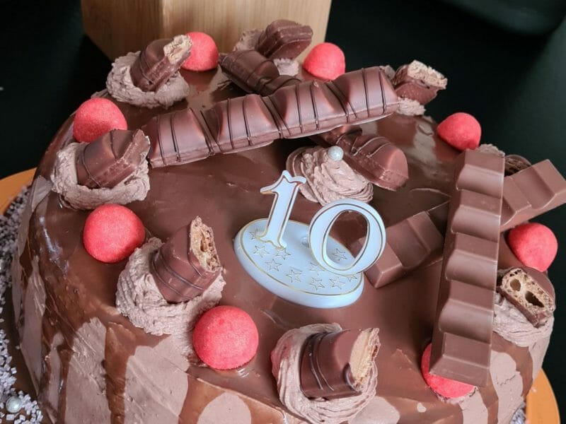 Cliquez pour zoomer ! Layer cake Kinder Bueno Thermomix par Mélou68