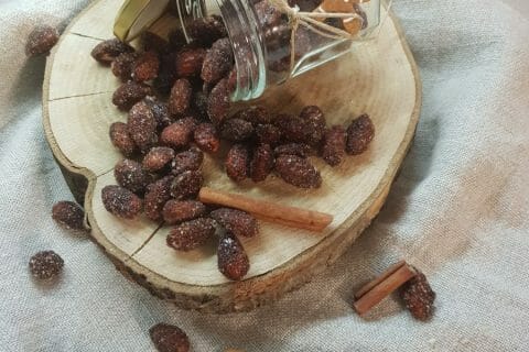 Cliquez pour zoomer ! Amandes grillées à la cannelle et au miel Thermomix par cactus01