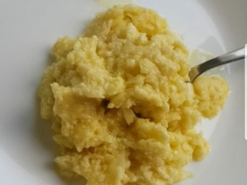 Cliquez pour zoomer ! Pâte d’ail Thermomix par bulmasfer
