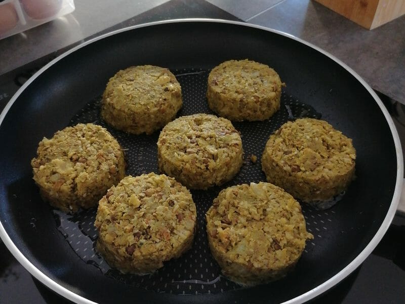 Cliquez pour zoomer ! Steaks lentilles, pois chiches, courgettes Thermomix par viviclier