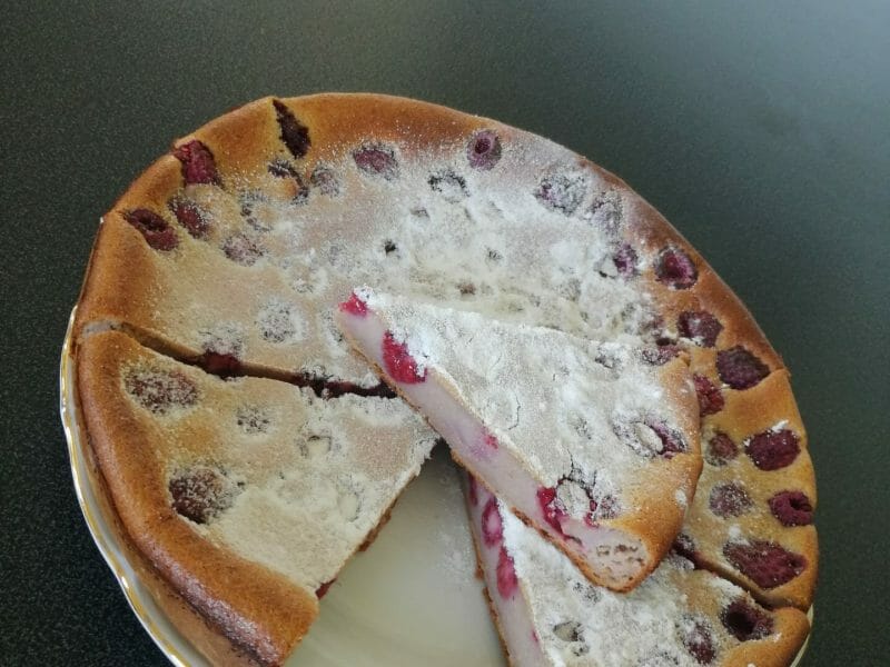 Cliquez pour zoomer ! Clafoutis aux framboises Thermomix par sandra29710