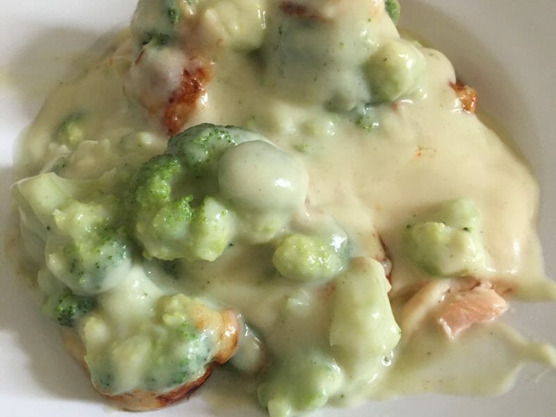 Cliquez pour zoomer ! Gratin de poulet et brocolis Thermomix par juliemarine