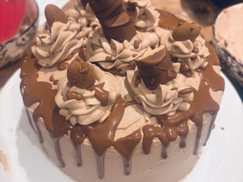 Cliquez pour zoomer ! Layer cake Kinder Bueno Thermomix par typhaine35200