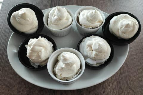 Cliquez pour zoomer ! Mini pavlova aux fraises Thermomix par titikaka