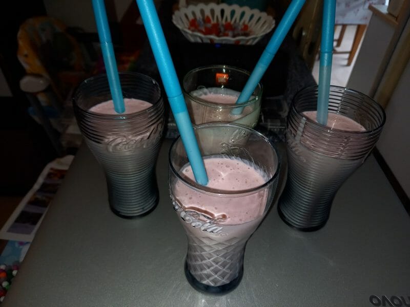 Cliquez pour zoomer ! Smoothie fruits rouges et banane Thermomix par Valerie72