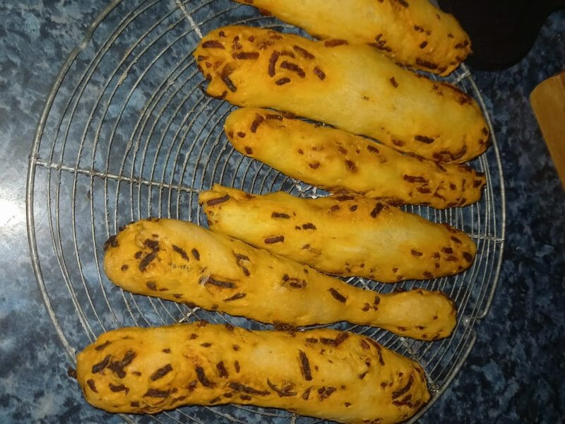 Cliquez pour zoomer ! Ficelles aux lardons Thermomix par Valerie72