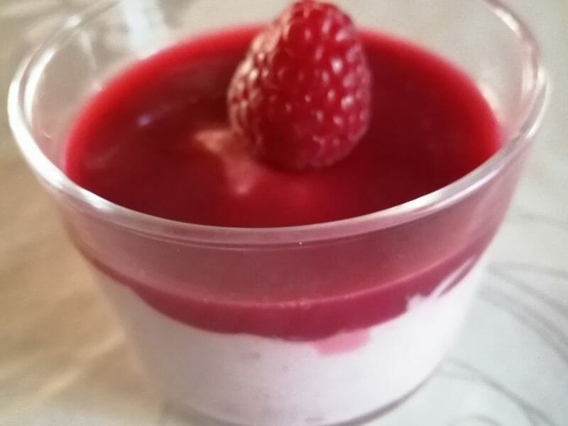 Cliquez pour zoomer ! Mousse à la framboise et son coulis Thermomix par 🥐 Jacques27 🌝