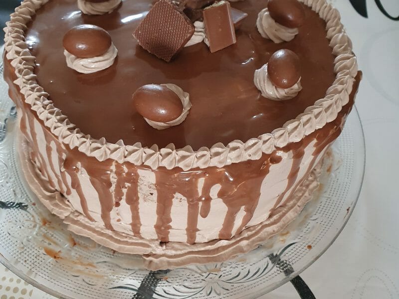 Cliquez pour zoomer ! Layer cake Kinder Bueno Thermomix par audreyqna