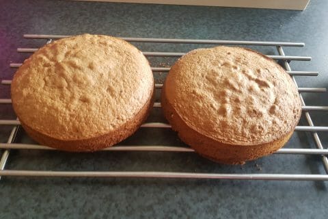 Cliquez pour zoomer ! Layer cake Kinder Bueno au Thermomix