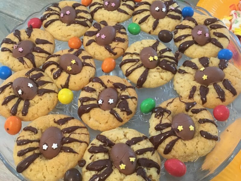 Cliquez pour zoomer ! Spider cookies (cookies araignées) Thermomix par maddy61