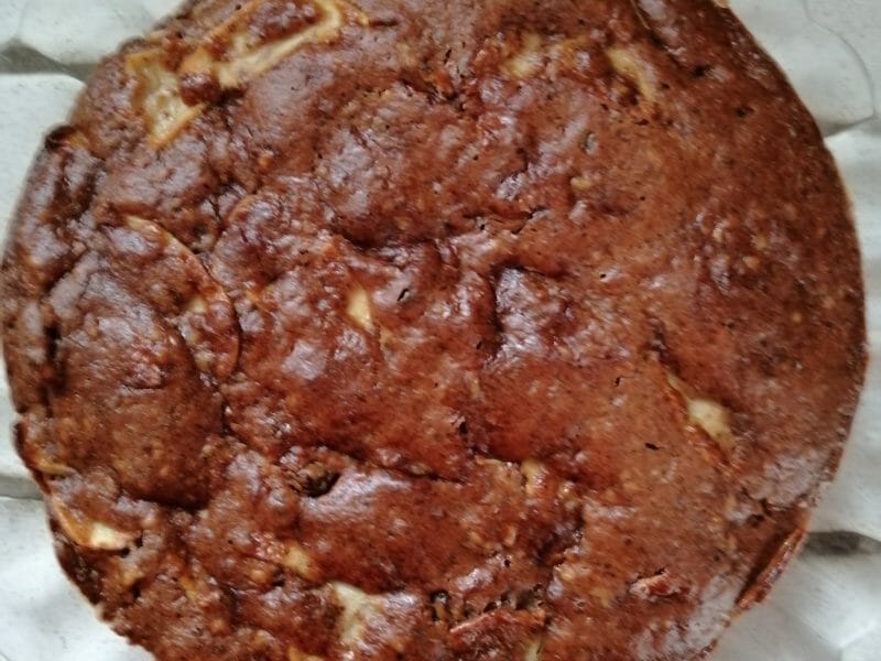 Cliquez pour zoomer ! Gâteau aux pommes, noix et raisins secs Thermomix par dutourmartine