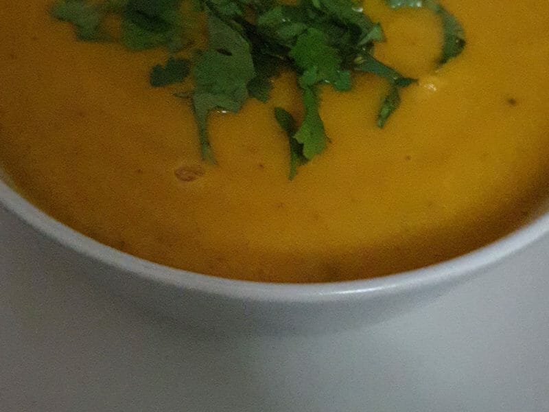 Cliquez pour zoomer ! Velouté carottes et pommes, au lait de coco Thermomix par soso1515