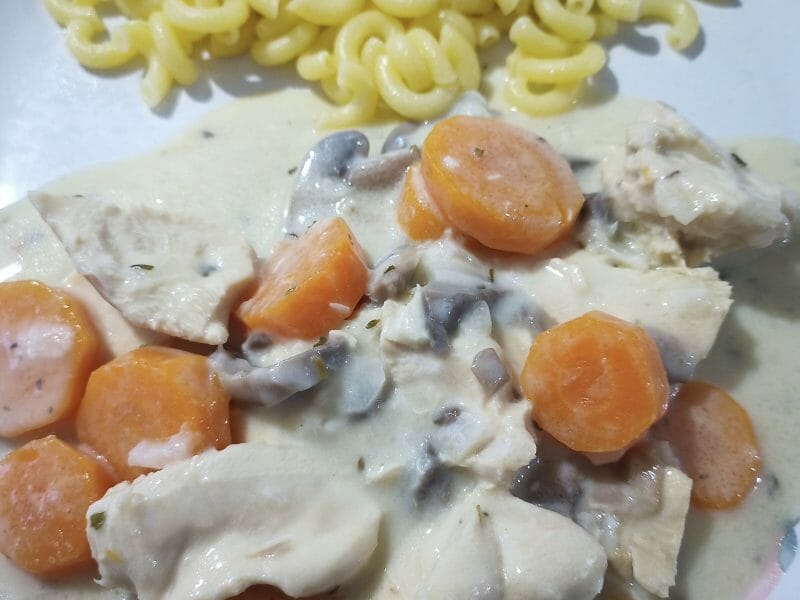 Cliquez pour zoomer ! Blanquette de poulet Thermomix par laetitia56520