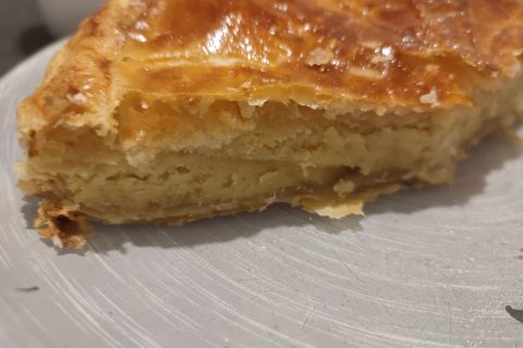 Cliquez pour zoomer ! Galette des rois à la frangipane Thermomix par littleboubou