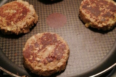 Cliquez pour zoomer ! Steaks lentilles, pois chiches, courgettes Thermomix par gege61