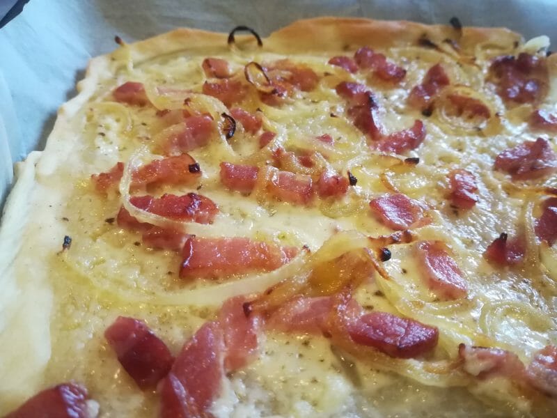 Cliquez pour zoomer ! Flammekueche traditionnelle Thermomix par Honey_Bunny88