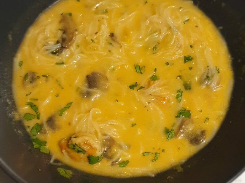 Cliquez pour zoomer ! Soupe thaï crevettes et lait de coco Thermomix par meguie