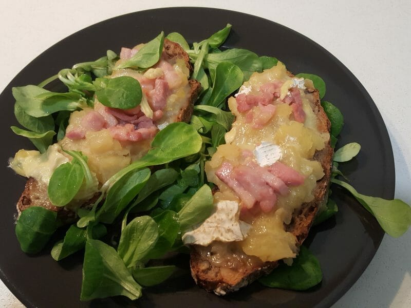 Cliquez pour zoomer ! Tartines normandes pommes et camembert Thermomix par Angie