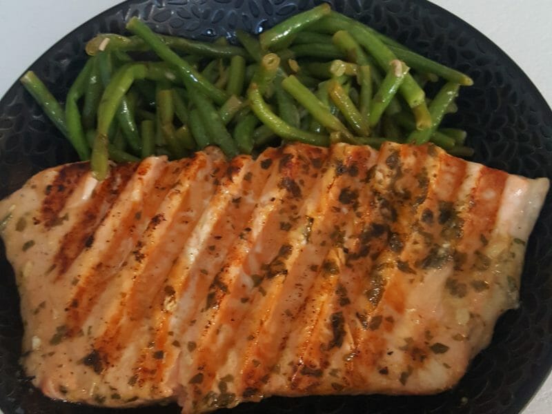 Cliquez pour zoomer ! Saumon au citron et à l’ail Thermomix par Angie