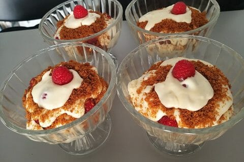 Cliquez pour zoomer ! Tiramisu aux framboises et spéculoos Thermomix par Nana542