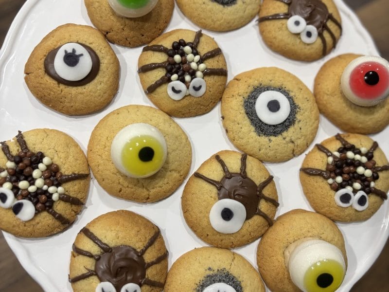 Cliquez pour zoomer ! Spider cookies – cookies araignées Thermomix par laurenecuisine