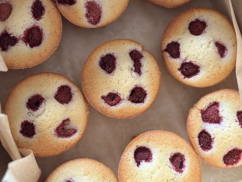 Cliquez pour zoomer ! Visitandines aux framboises Thermomix par laurenecuisine