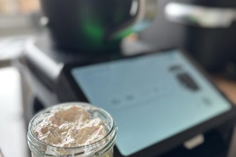 Cliquez pour zoomer ! Rillettes de radis roses au cheese cream Thermomix par laurenecuisine