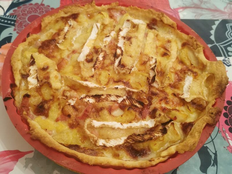 Cliquez pour zoomer ! Tarte au camembert, pommes et lardons Thermomix par Aliine