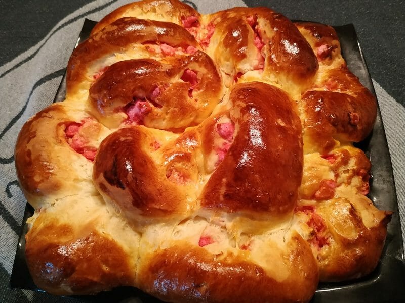 Cliquez pour zoomer ! Brioche aux pralines roses Thermomix par clochetteuhh