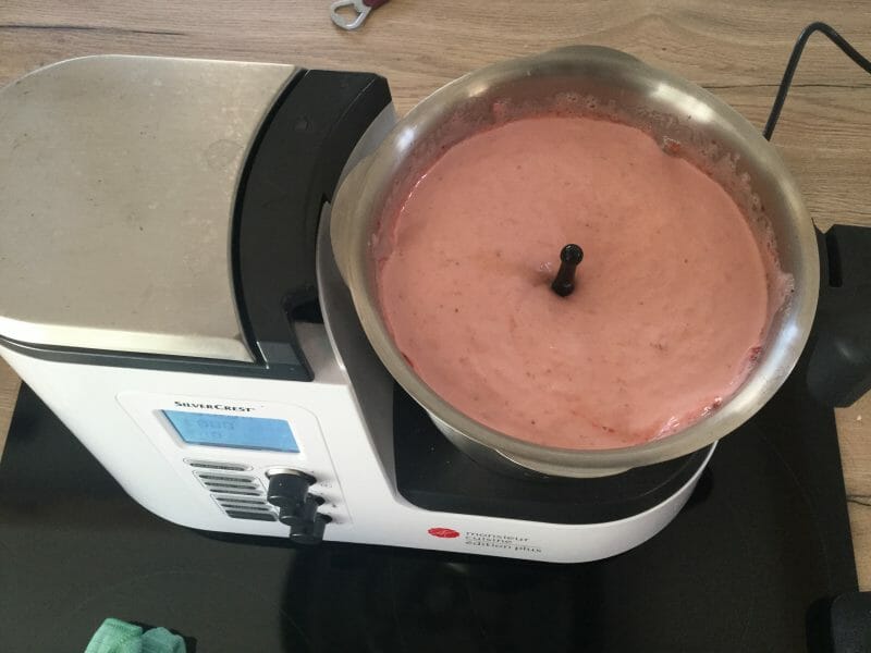 Cliquez pour zoomer ! Mousse de fraises Thermomix par vava85