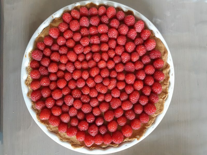 Cliquez pour zoomer ! Tartelettes framboises sur crème d’amande et pistache Thermomix par zar26