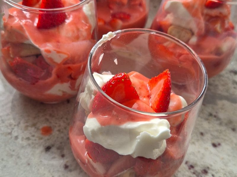 Cliquez pour zoomer ! Tiramisu aux fraises en verrines Thermomix par thesuperlulu