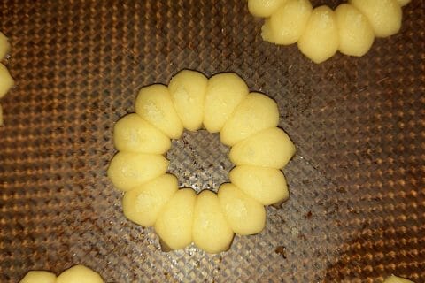 Cliquez pour zoomer ! Sablés à la presse à biscuits Thermomix par sandre44