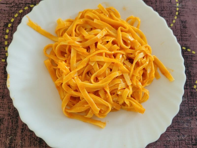 Cliquez pour zoomer ! Pâtes sauce rosée ail et basilic Thermomix par barbara2201