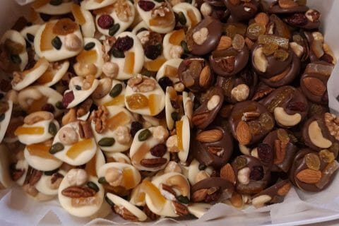 Cliquez pour zoomer ! Mendiants au chocolat au Thermomix