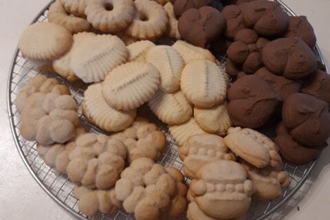Cliquez pour zoomer ! Sablés à la presse à biscuits au Thermomix