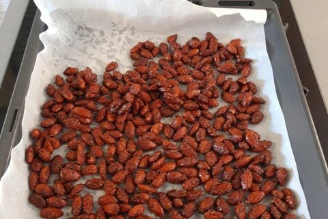 Cliquez pour zoomer ! Amandes grillées à la cannelle et au miel au Thermomix