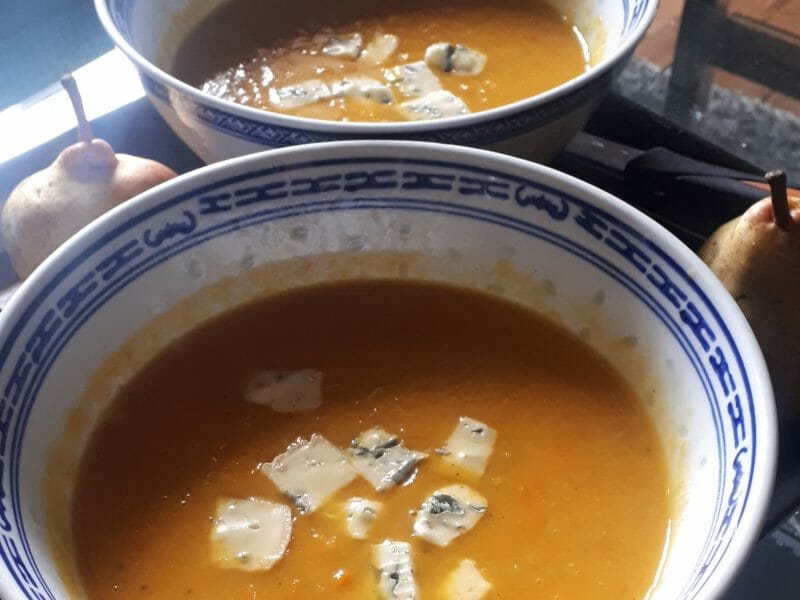 Cliquez pour zoomer ! Velouté de butternut et panais à la fourme d’Ambert Thermomix par Gix