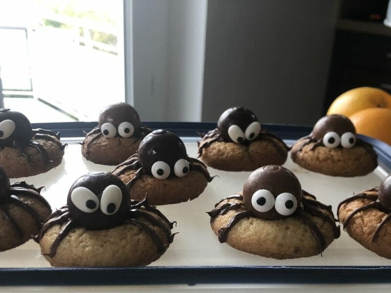 Cliquez pour zoomer ! Spider cookies – cookies araignées Thermomix par karine87