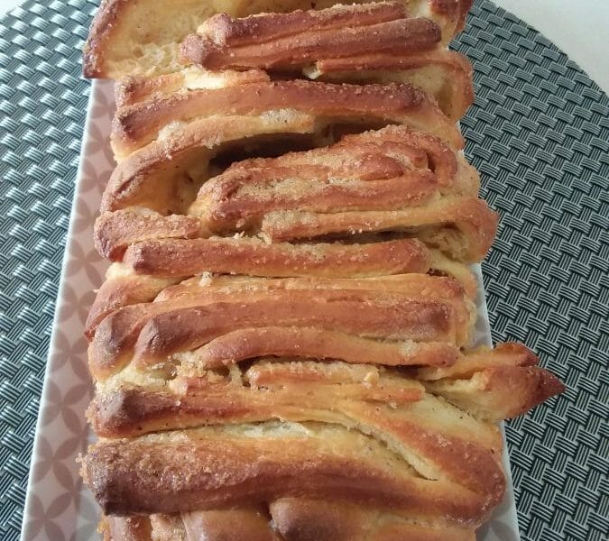 Cliquez pour zoomer ! Brioche à effeuiller à la cannelle Thermomix par rachel2010