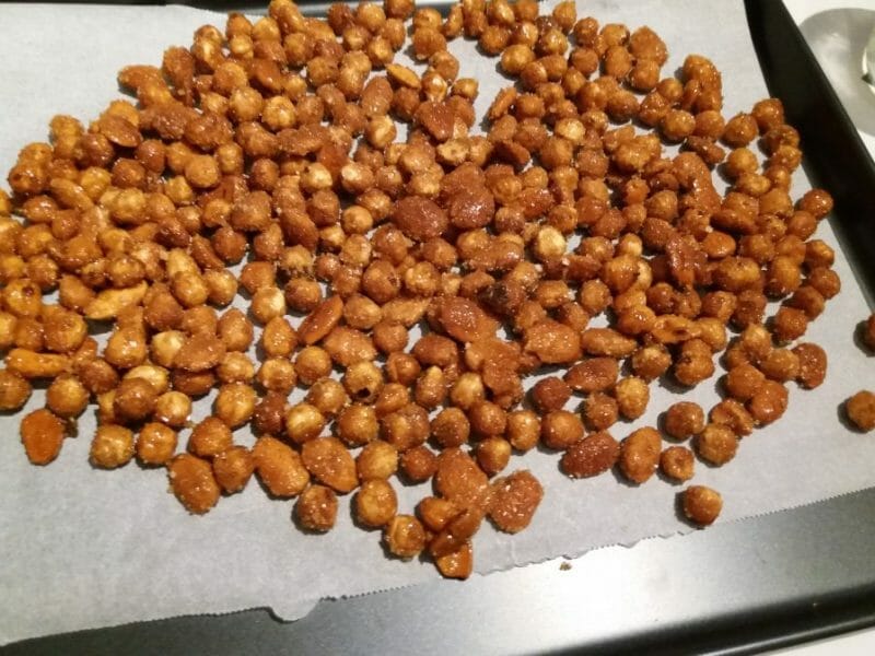 Cliquez pour zoomer ! Amandes grillées à la cannelle et au miel Thermomix par Sylvie22