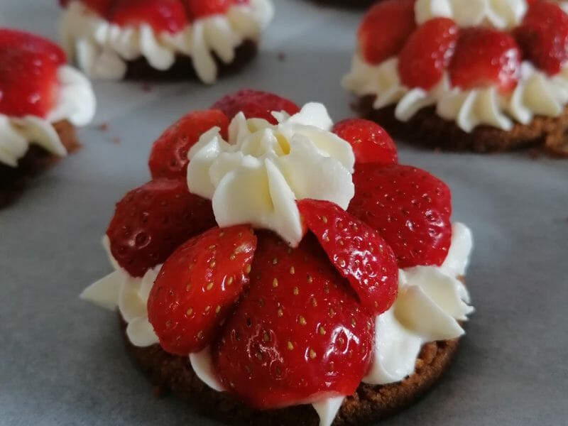 Cliquez pour zoomer ! Tarte aux fraises sans cuisson Thermomix par pimpimelea