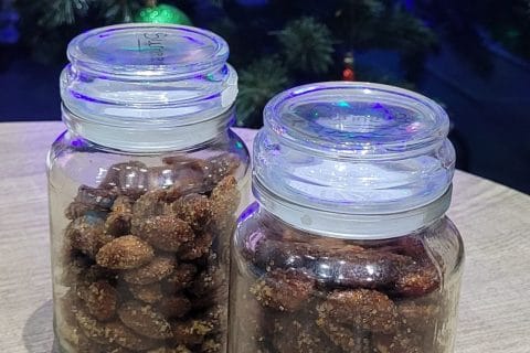 Cliquez pour zoomer ! Amandes grillées à la cannelle et au miel Thermomix par poule57