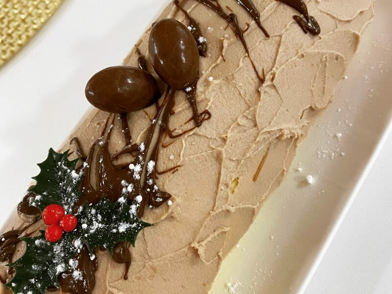 Cliquez pour zoomer ! Bûche Ferrero Rocher Thermomix par alexaa