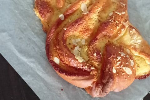 Cliquez pour zoomer ! Brioche à la crème d’amande au Thermomix