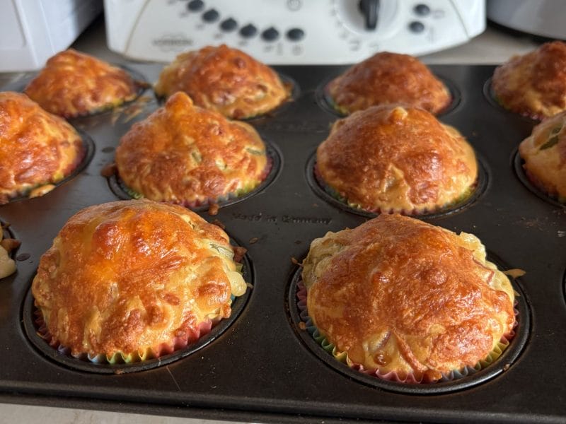 Cliquez pour zoomer ! Mini muffins au jambon et olives vertes Thermomix par mumu1967