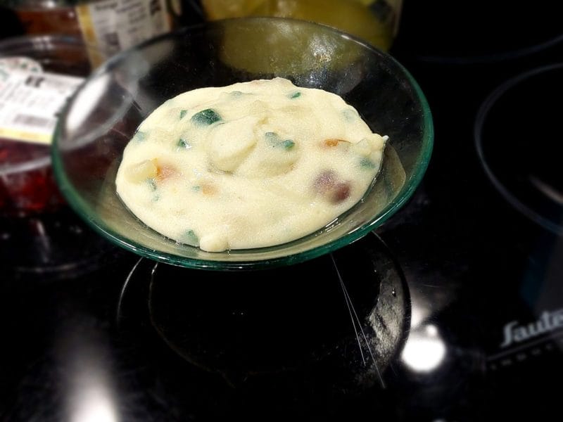 Cliquez pour zoomer ! Gâteau de semoule aux raisins secs Thermomix par MaPicardie