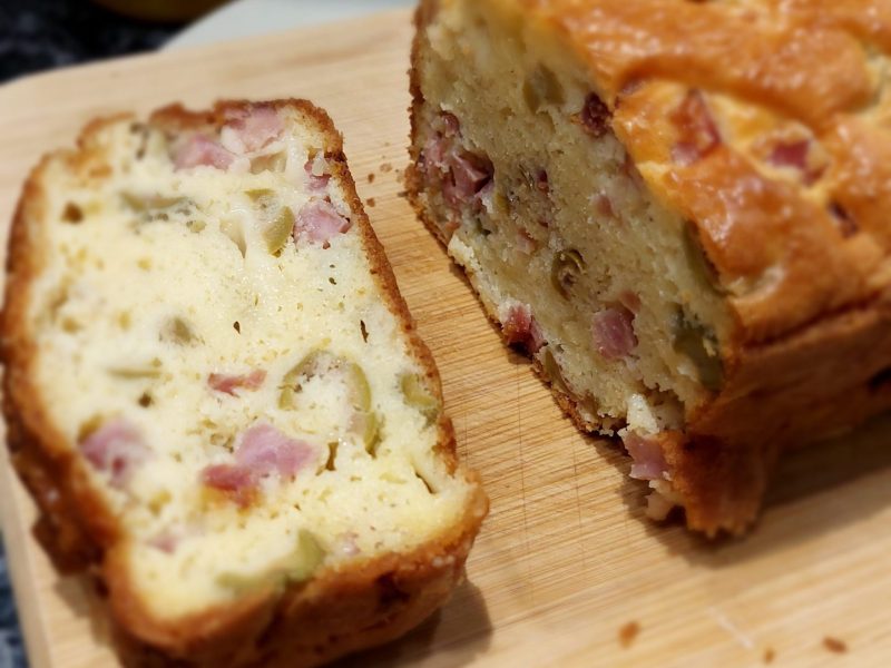 Cliquez pour zoomer ! Cake salé jambon fromage et olives Thermomix par MaPicardie