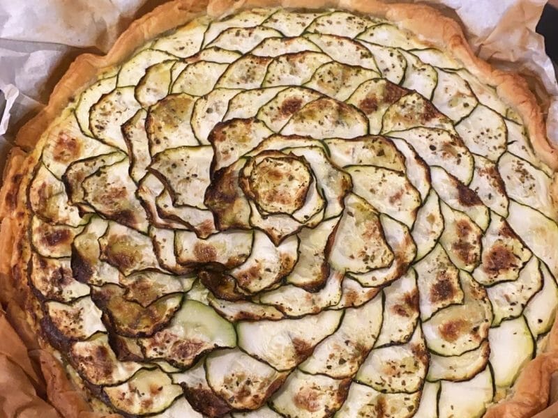 Cliquez pour zoomer ! Tarte aux courgettes et au pesto Thermomix par lagroseillerose